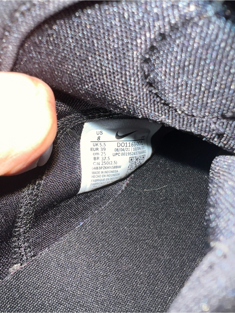 Nike Air Presto Triple Black Sneakers – Women's US 8 - Picture 2 of 10